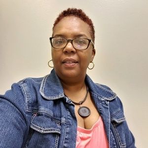 Meet your Posher, Vickie